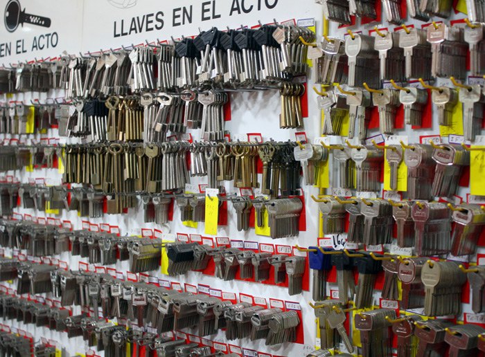 reparacio-calçats-arranjaments-roba-sant-celoni-9